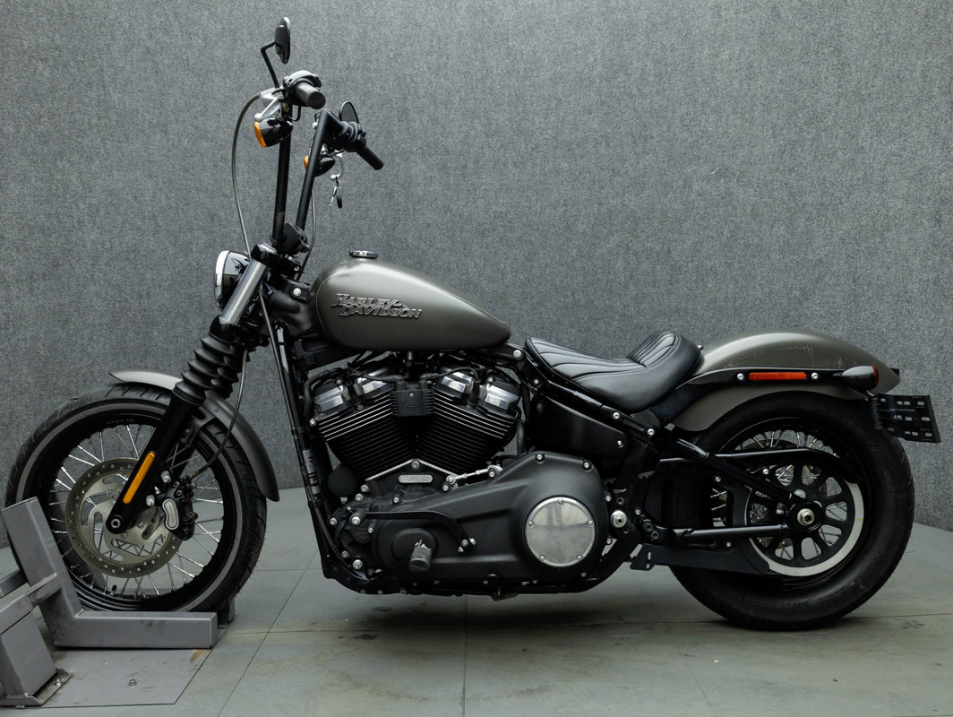 Softail® Street Bob®
