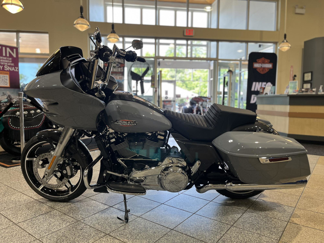 Road Glide®