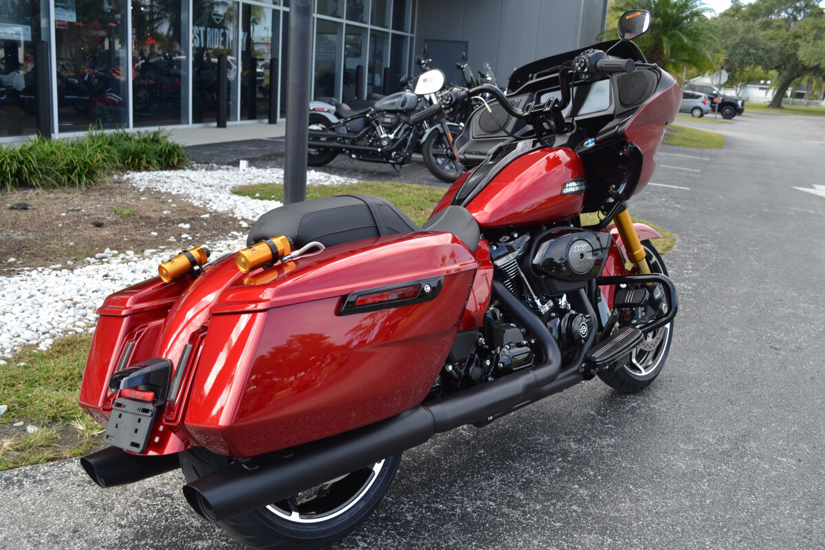 Road Glide®