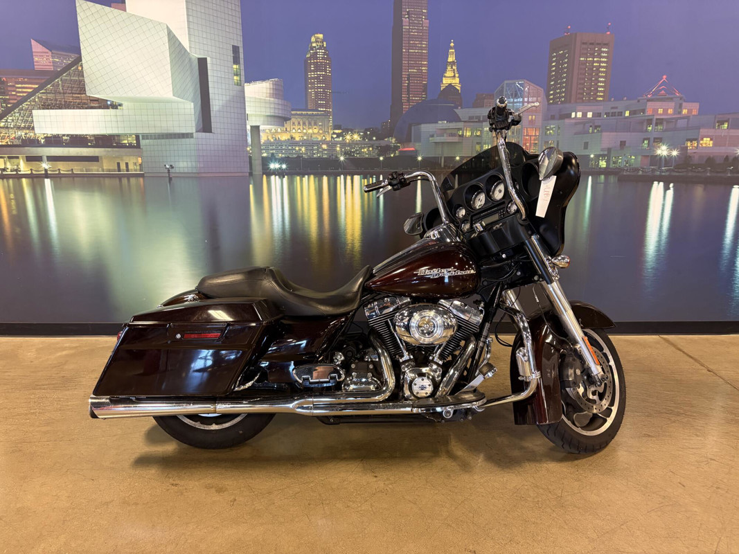 Street Glide®