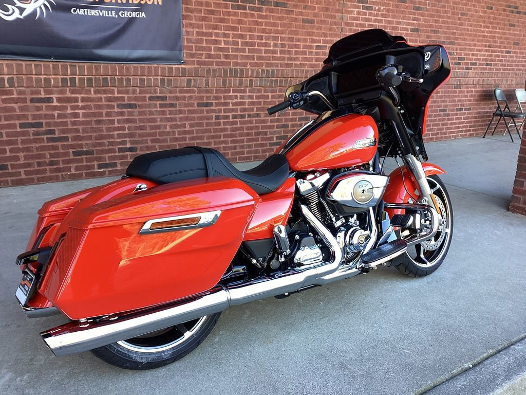 Street Glide®