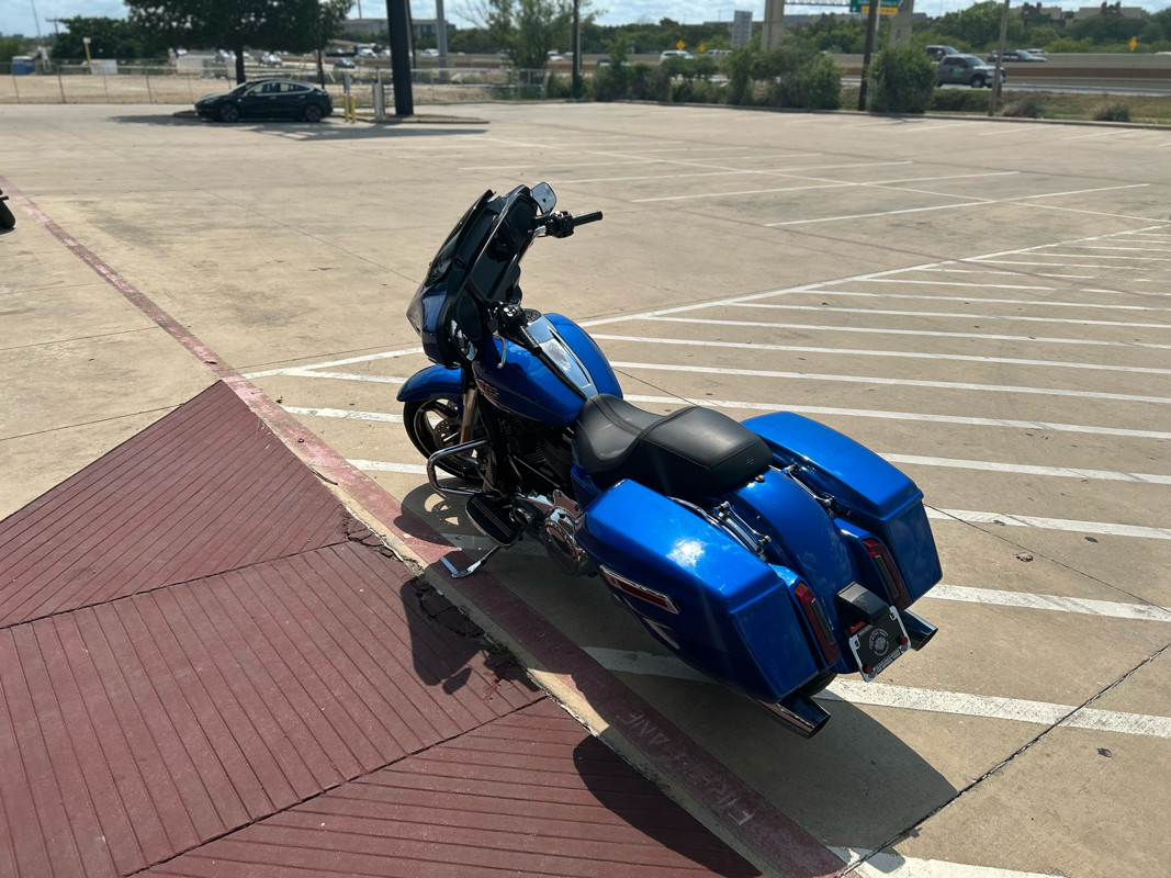 Street Glide®
