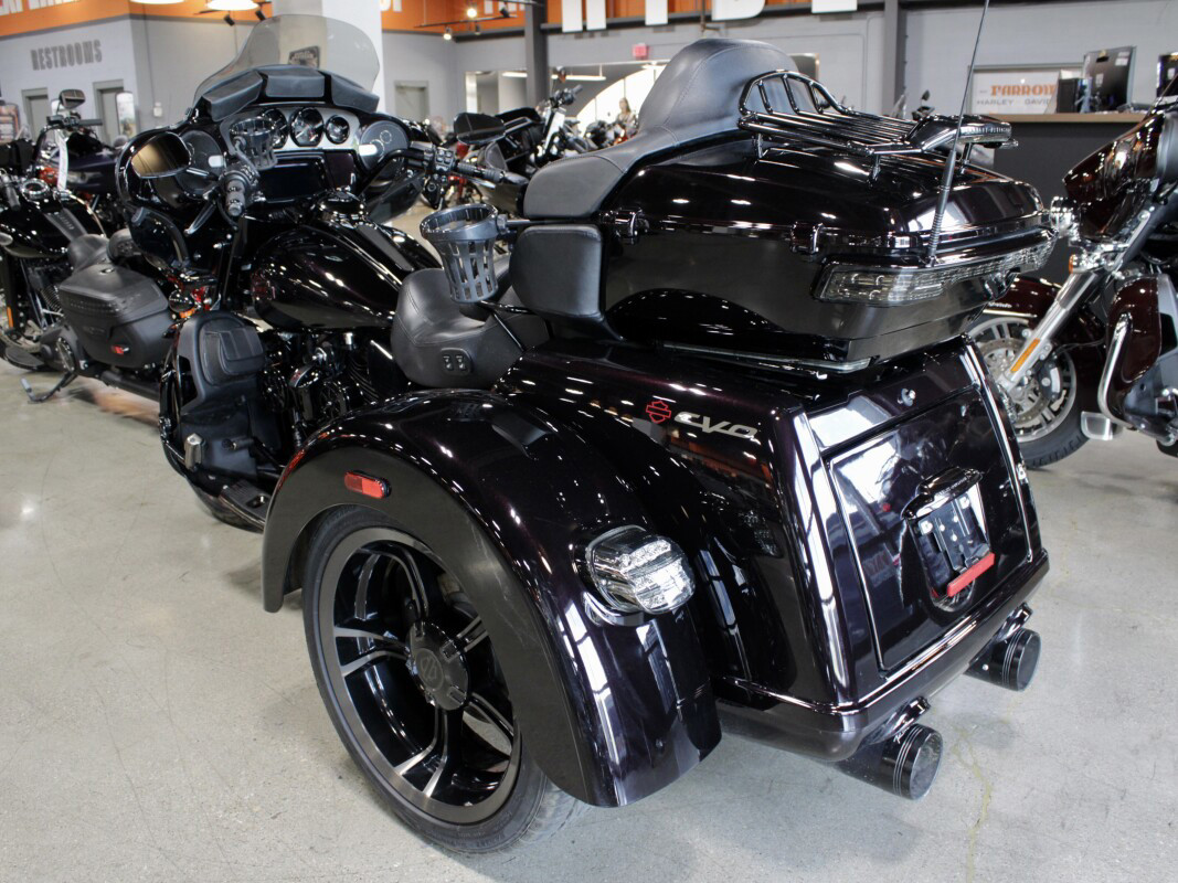 CVO® Tri Glide® Ultra