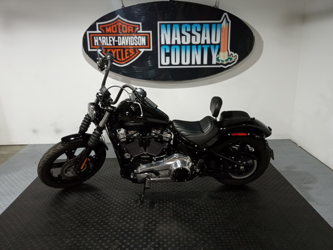 Street Bob®