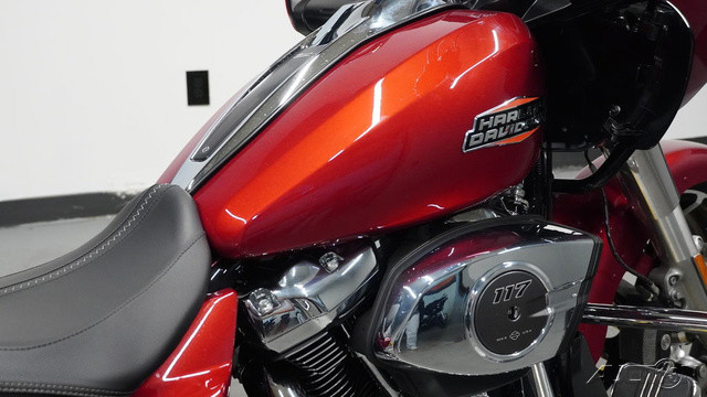 Road Glide®