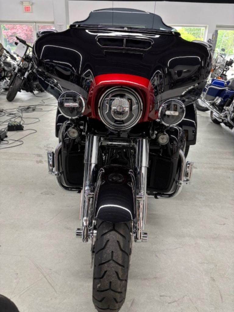 CVO Tri Glide® Ultra