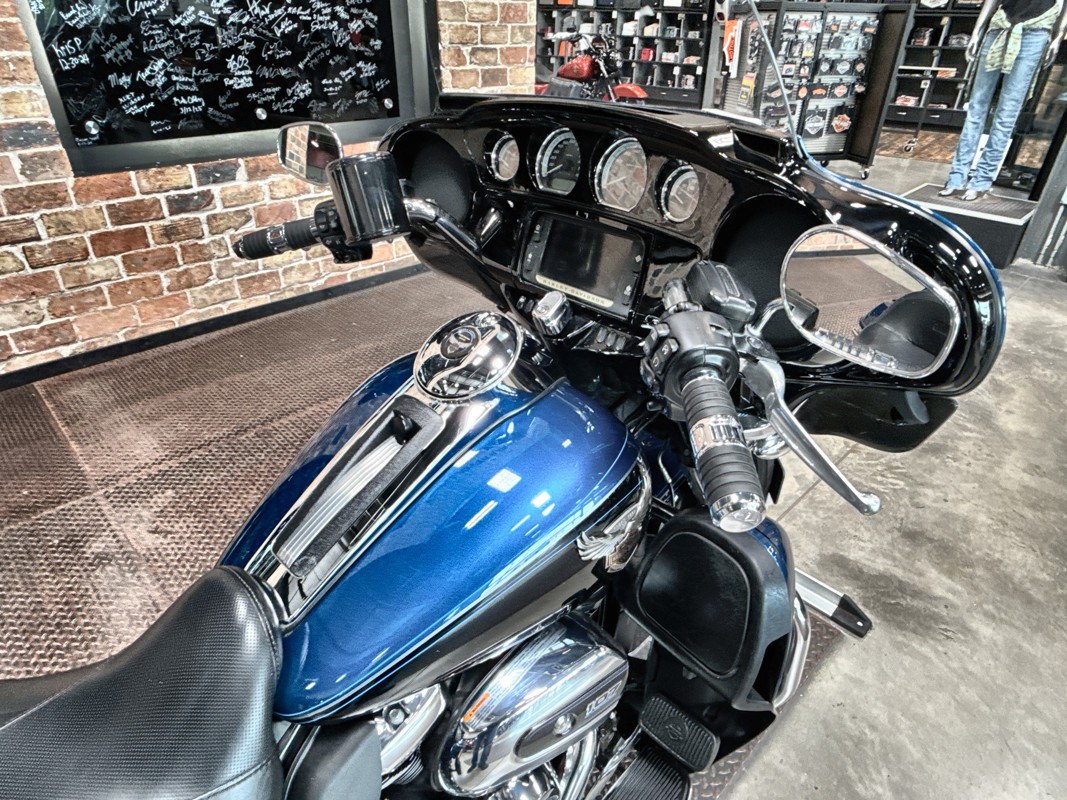 Electra Glide® Ultra® Limited 115th Anniversary