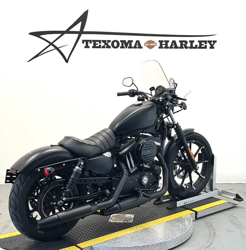 Iron 883®