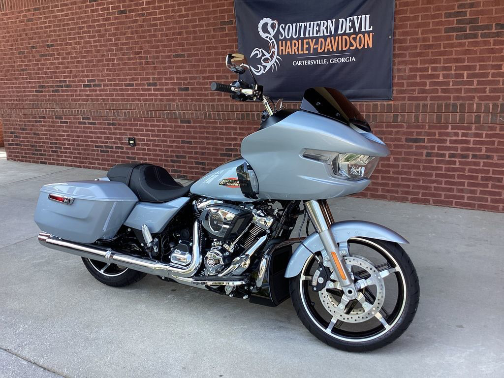 Road Glide®