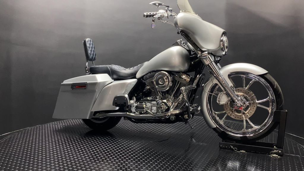 Electra Glide® Standard