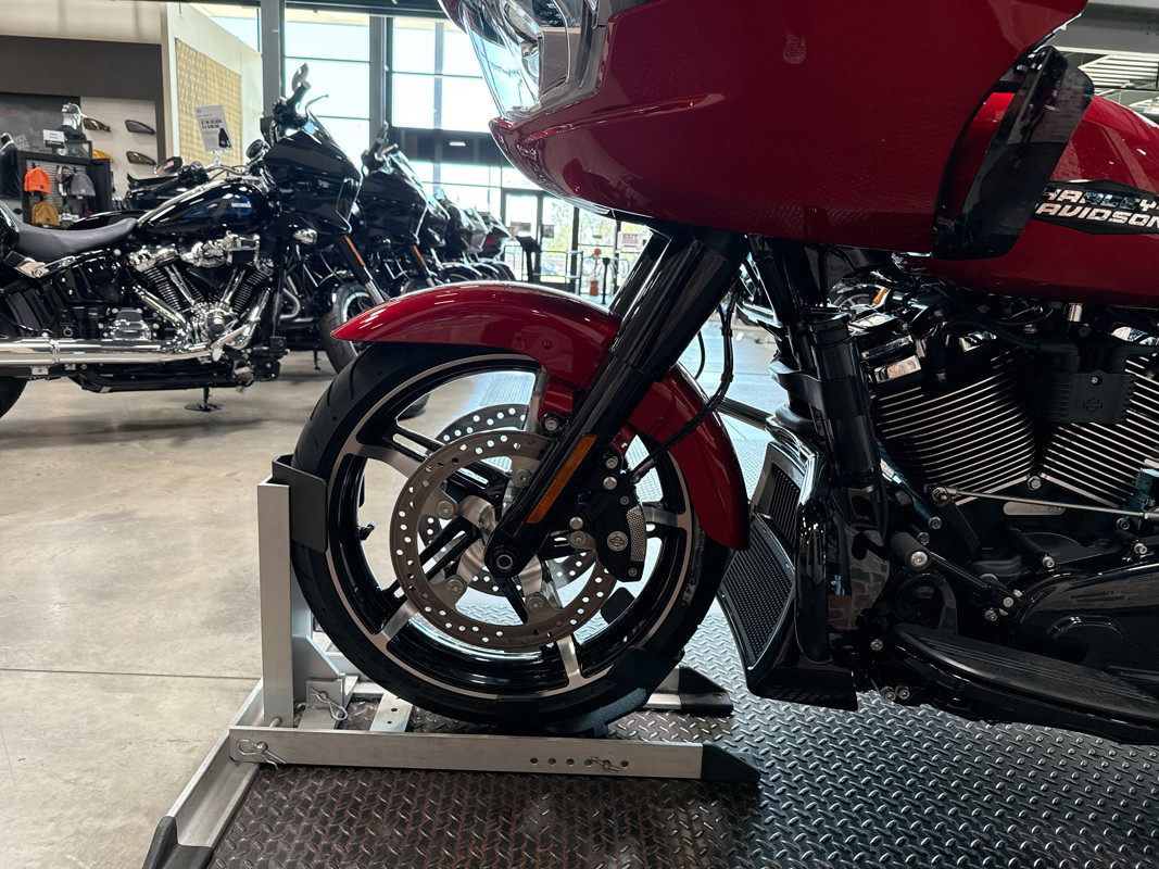 Road Glide®