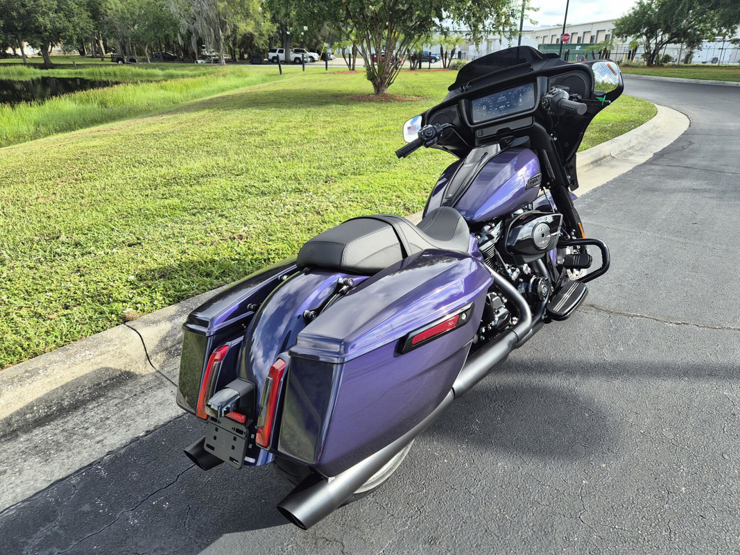 Street Glide®