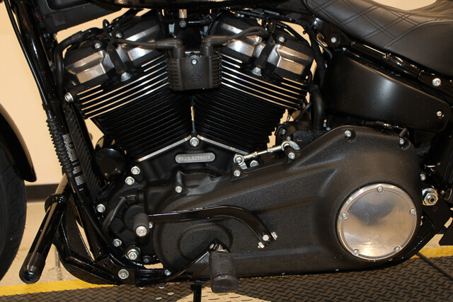 Street Bob®