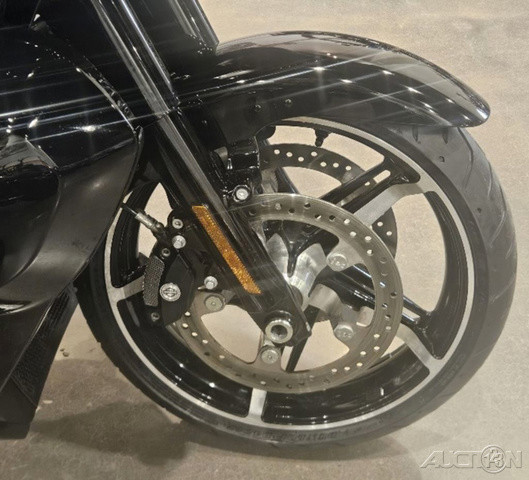 Road Glide®