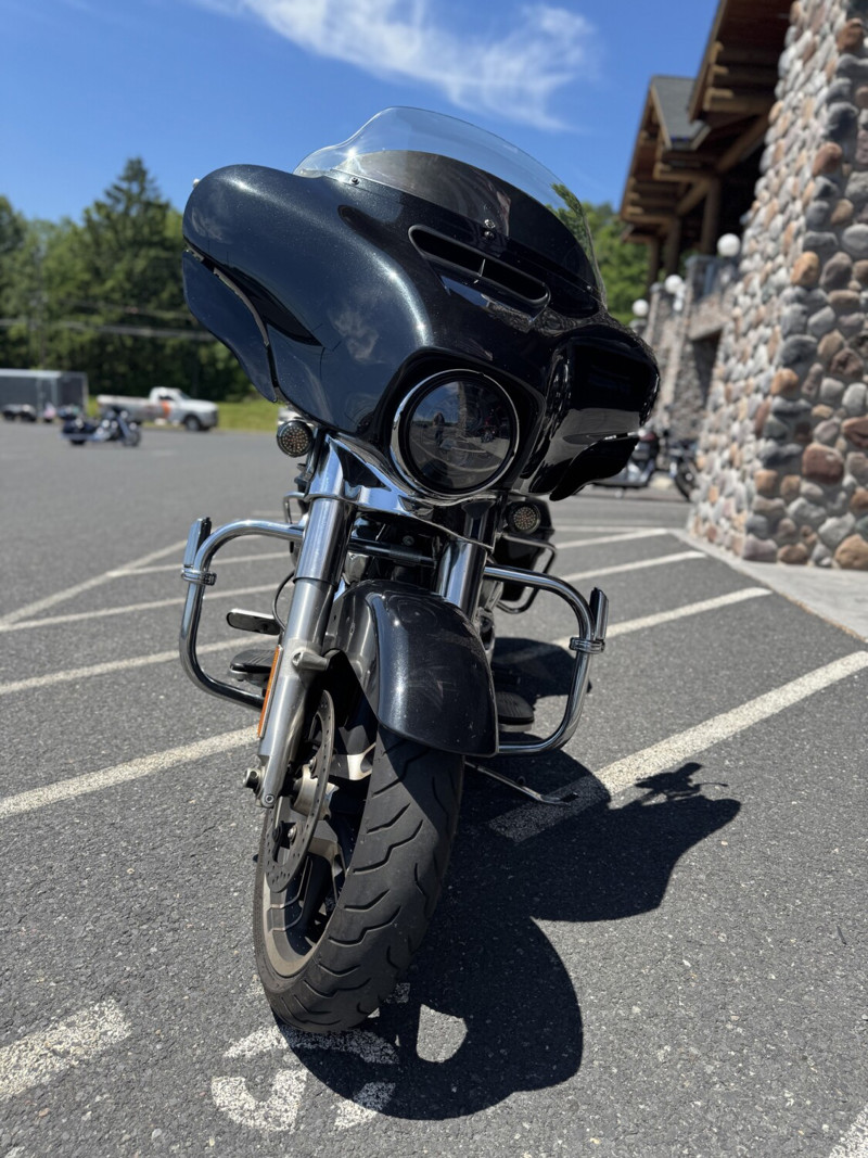 Street Glide®