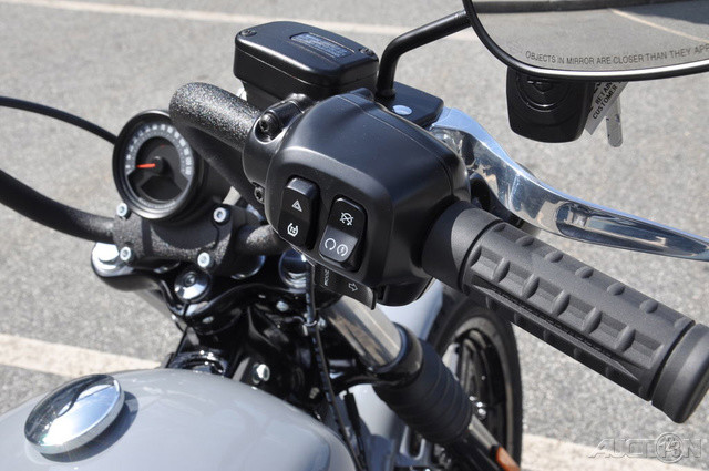 Street Bob®