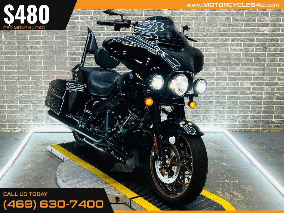 Street Glide® ST