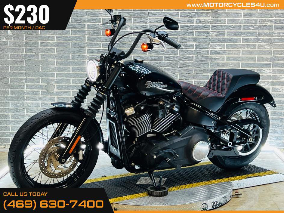 Street Bob®