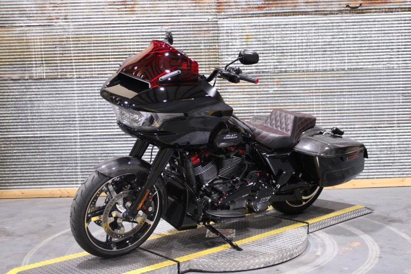 Road Glide®