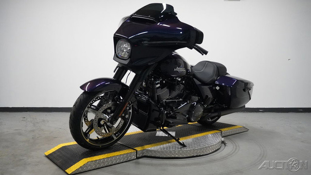 Street Glide®