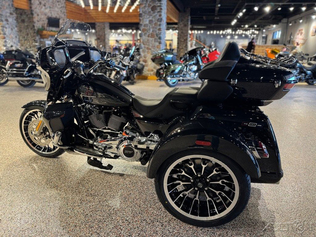 Street Glide® 3 Limited