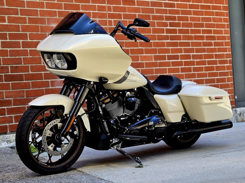 Road Glide® ST