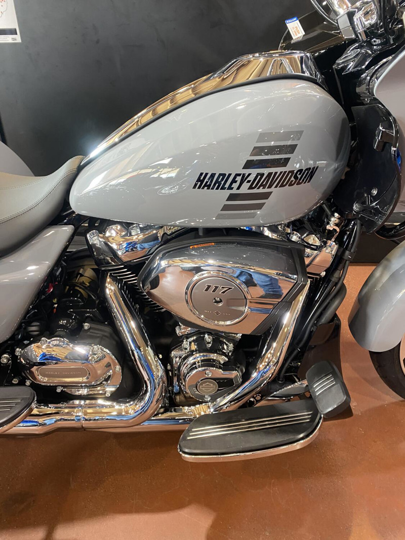 Road Glide® 3