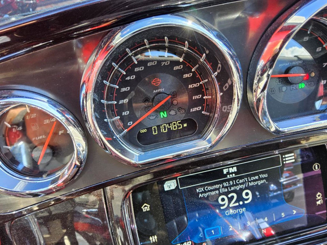 CVO Tri Glide® Ultra