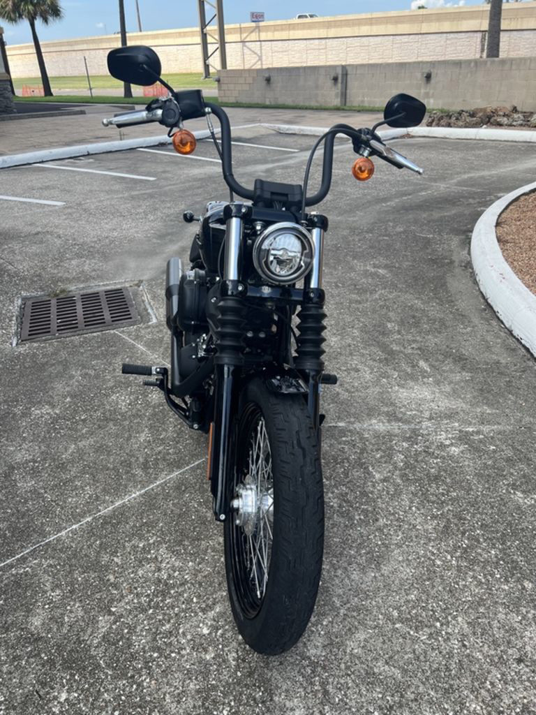 Street Bob®