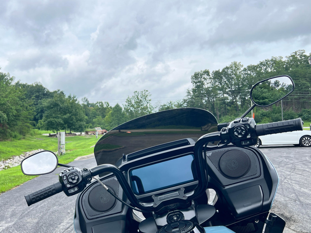 Road Glide®
