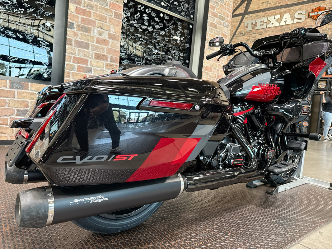 CVO® Road Glide® ST