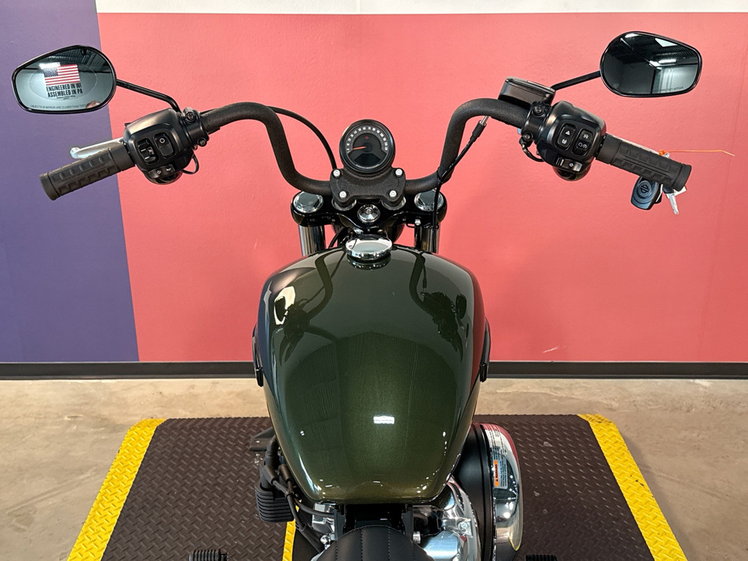 Street Bob®