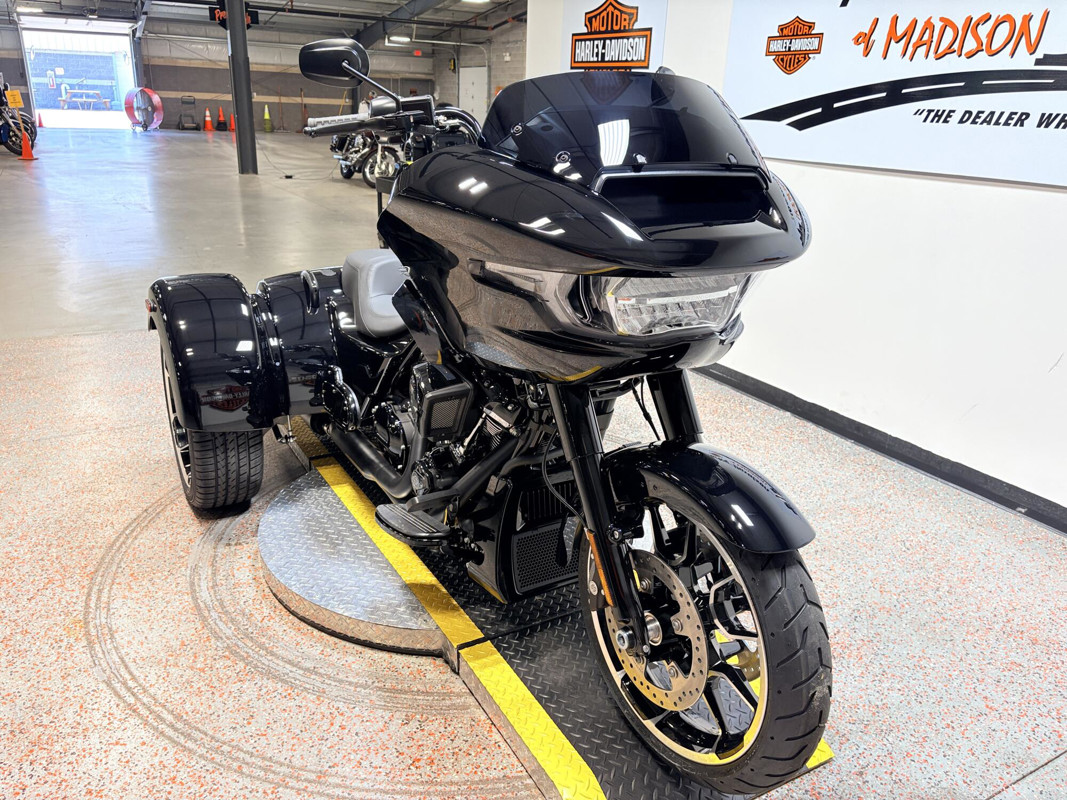 Road Glide® 3