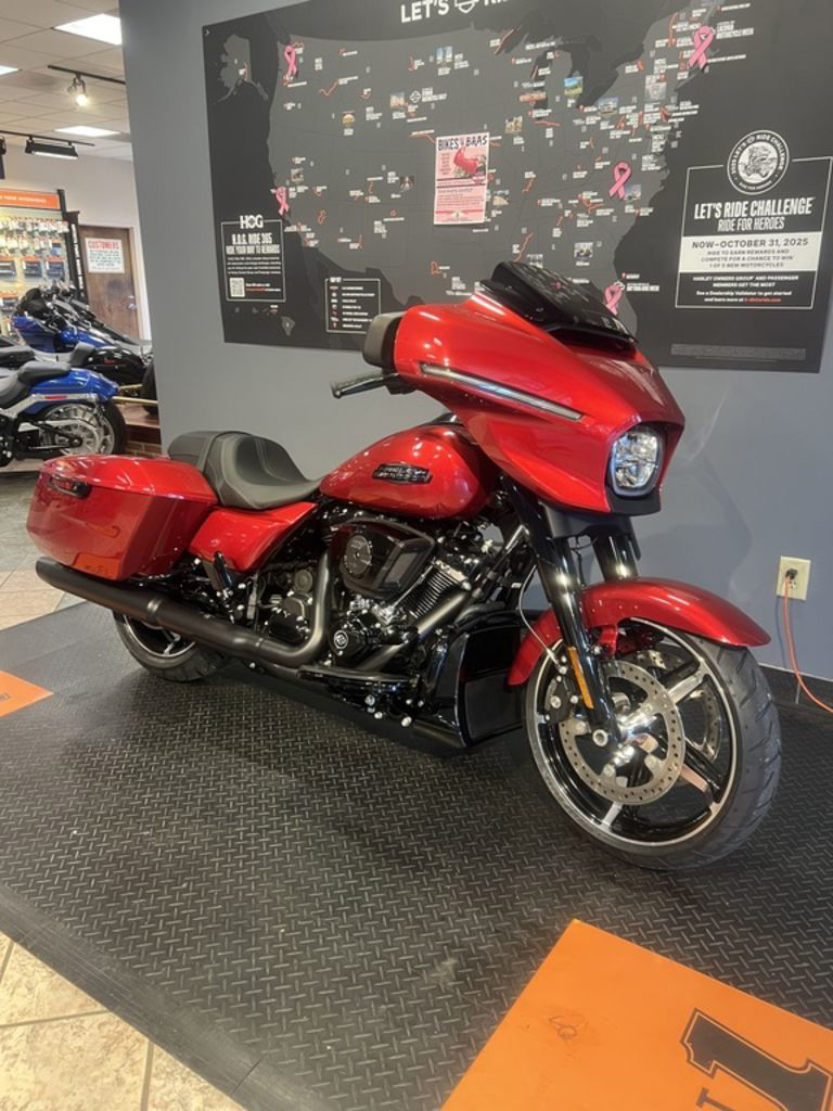 Street Glide®