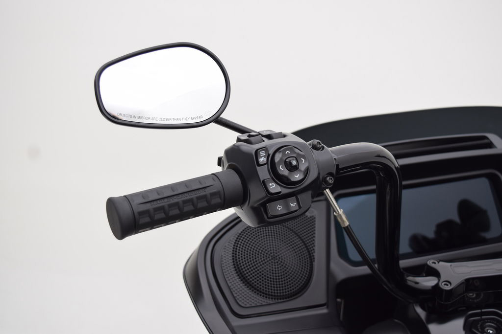 Road Glide®
