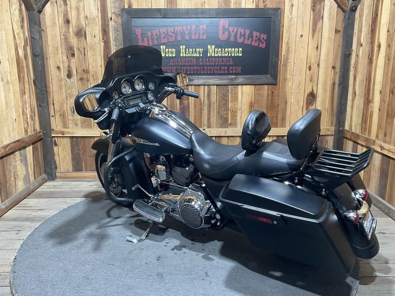 Street Glide®