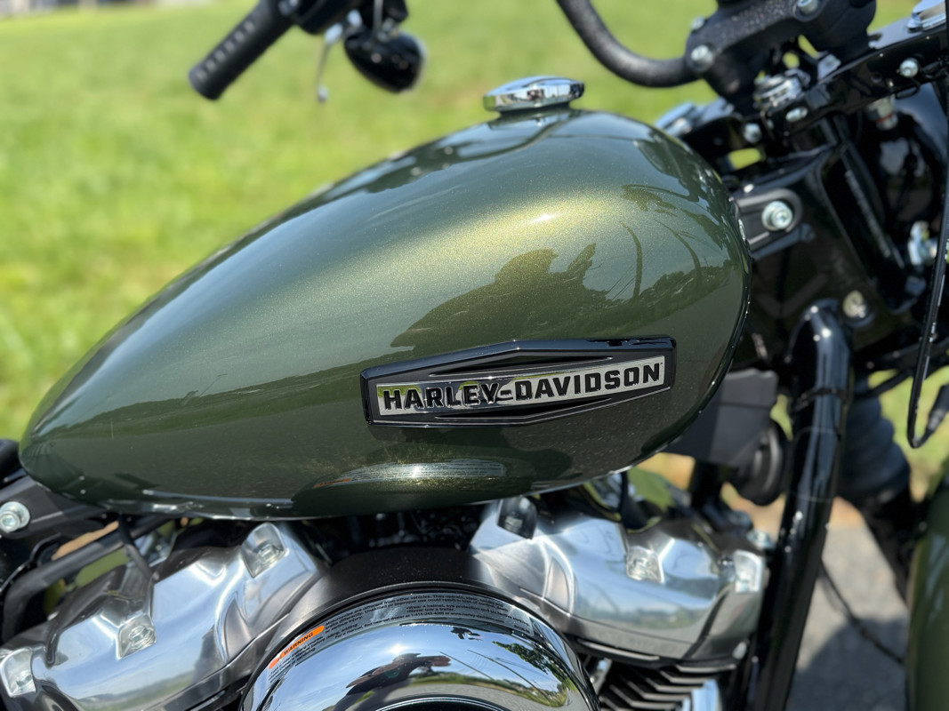 Street Bob®