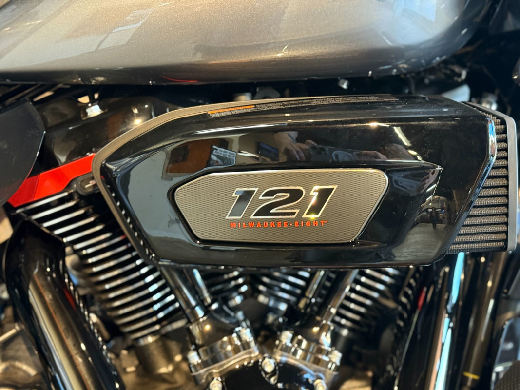 CVO® Road Glide®