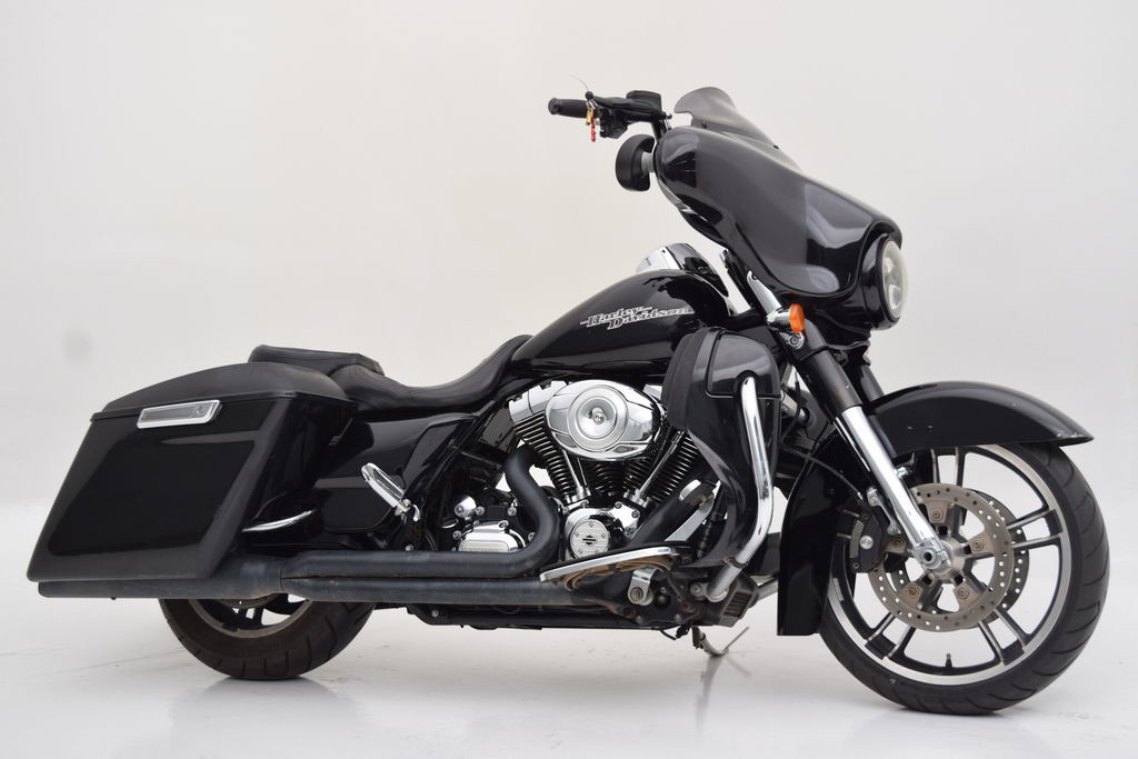 Street Glide®