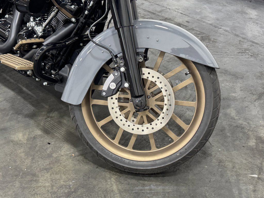 Street Glide® ST