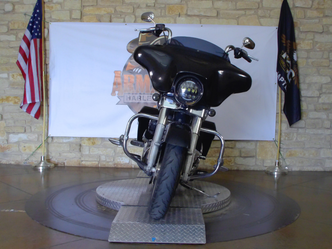 Street Glide®