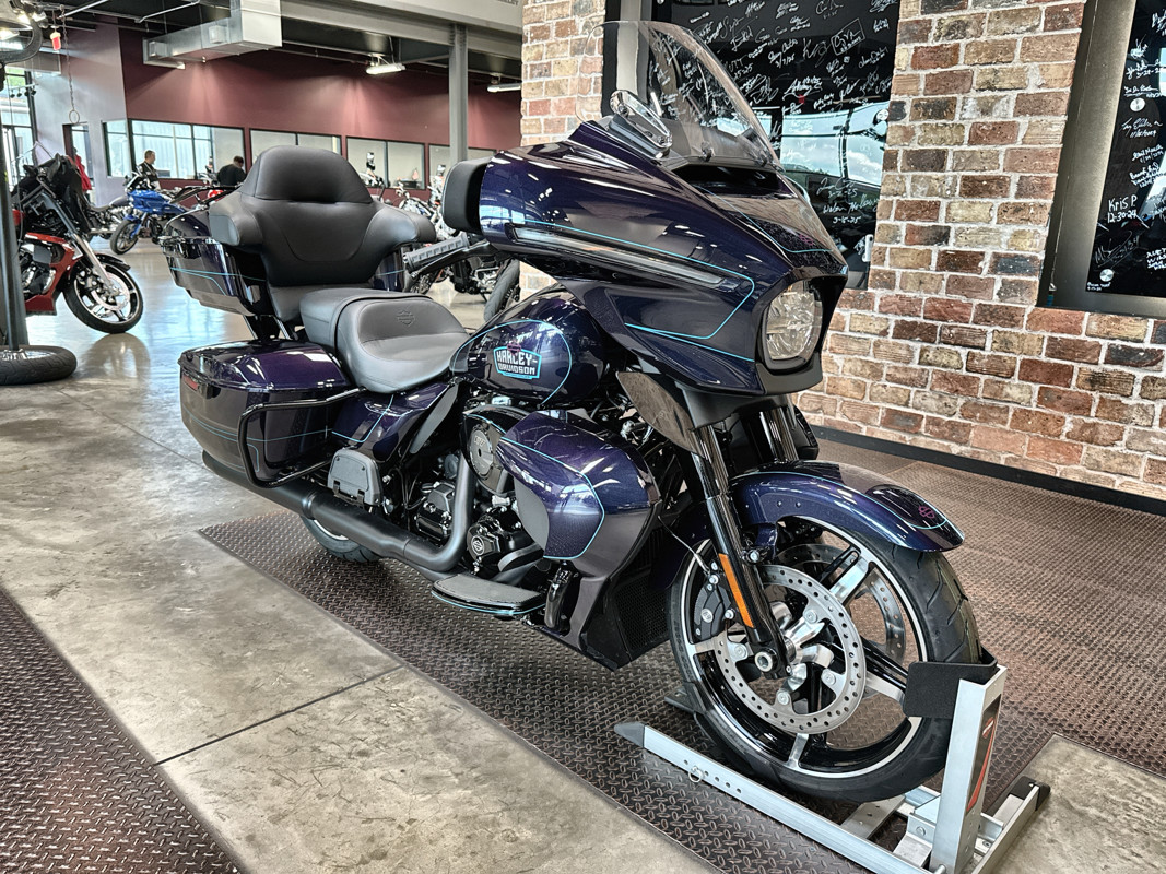 Street Glide® Ultra