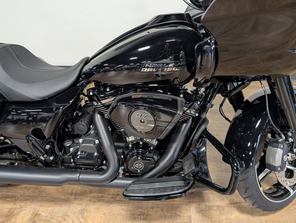 Road Glide®