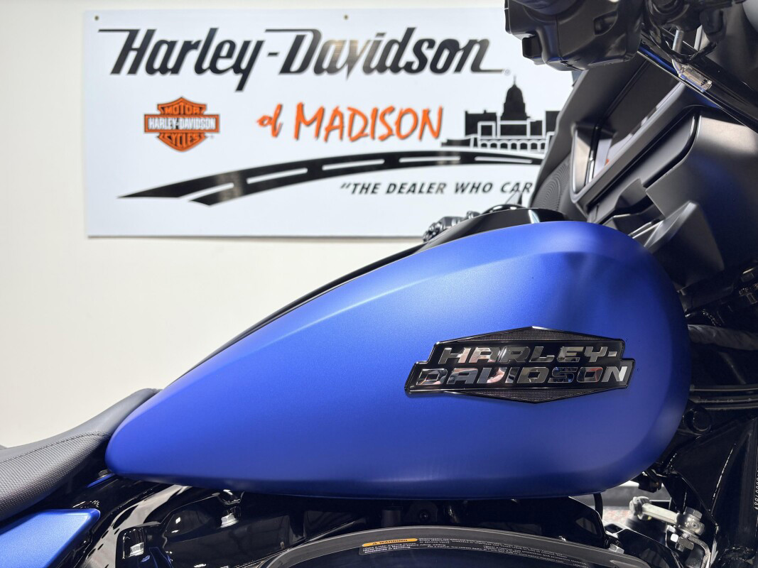 Street Glide®