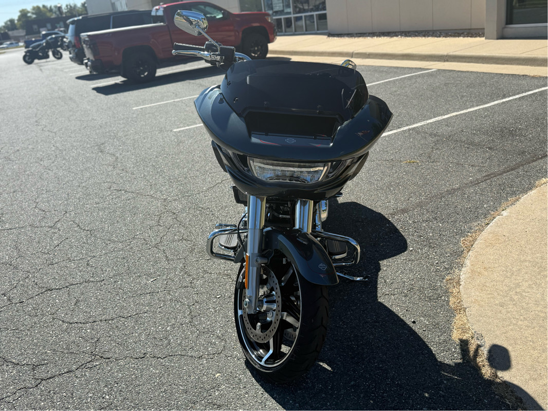 Road Glide®