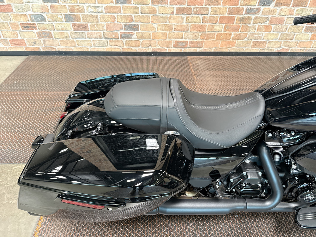 Street Glide®