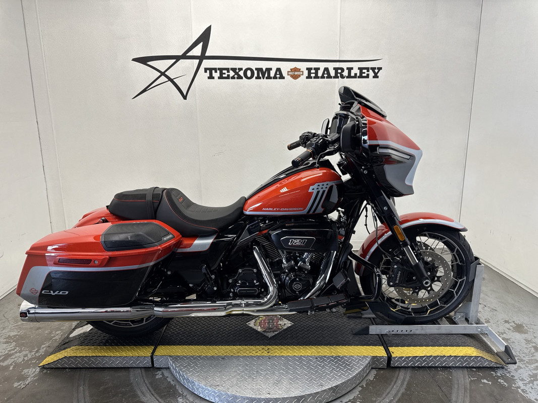 CVO® Street Glide®