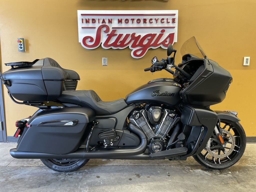Pursuit Dark Horse Premium Package