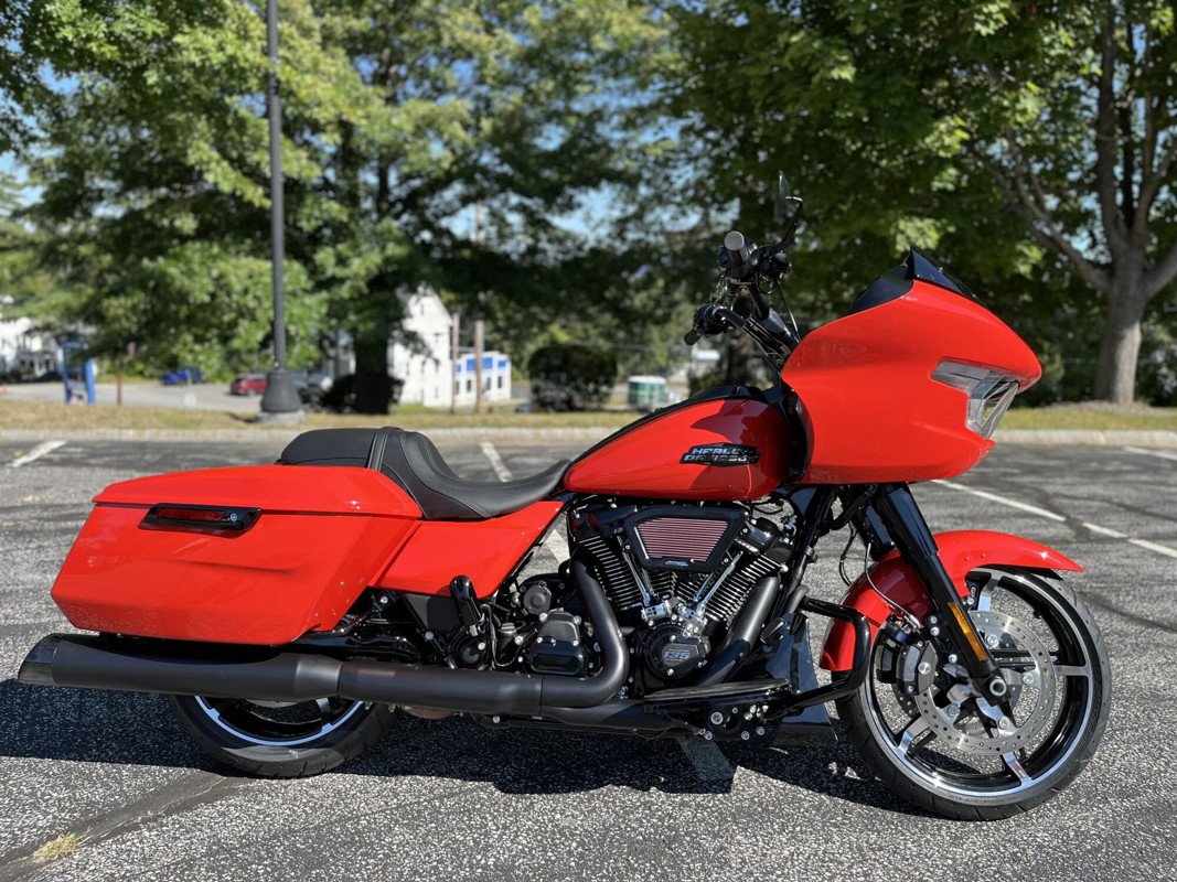 Road Glide®