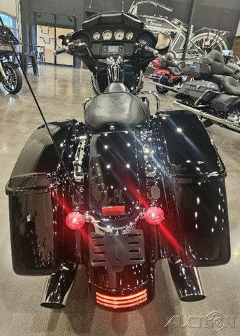 Street Glide®